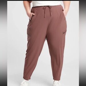 Athleta Venture Pants  Red Brown Size 10 Joggers activewear